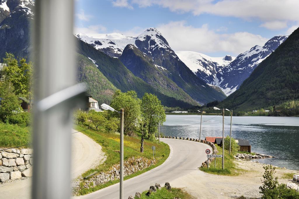 Fjaerland Fjordstove Hotell - Huseby Hotelldrift As Exterior photo